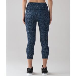 Lululemon Wunder Under Crop HR 21" Daisy Dust Illuminight Black Size 4